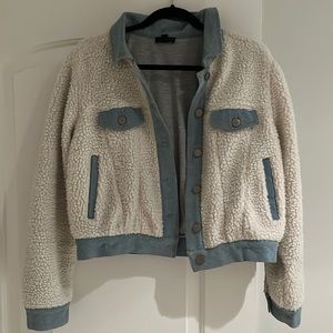 Current air denim jacket with Sherpa size small